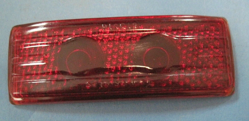 1947-1948 Kaiser luz trasera lente doble punto PISCIS usado con intermitentes Foto 1 de 1