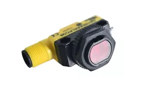 NEW Banner Engineering QS18EK6XLPCQ8 Retroreflective Optical Sensor 118.110'' (3 - Picture 1 of 3