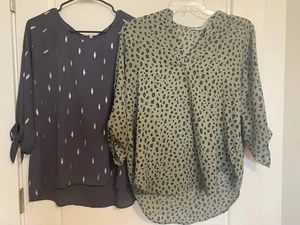 Lot 2 Lush Women’s Green Leopard Print V-Neck Top Papermoon Gray Silver Leaf L - Picture 1 of 15