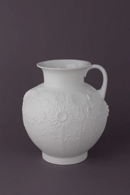 AK Kaiser bauchige Porzellan Henkelvase mit plastischen Blumen Höhe 17,5 cm - Bild 1 von 4