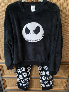 DISNEY STORE NIGHTMARE BEFORE CHRISTMAS LOUNGE PANTS AND VELOUR TOP WOMENS SZ M - Picture 1 of 11