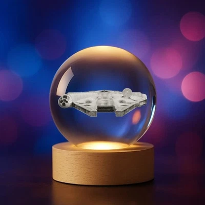 3D-Kristallkugel Star Wars Millennium Falcon - Bild 1 von 4