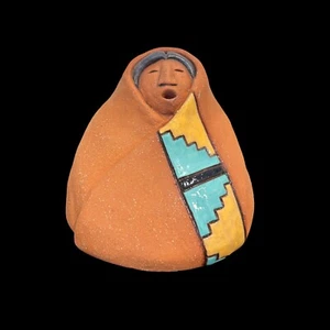 Small Southwestern Sitting Woman by Ann Graffy, 3 1/4" tall - Picture 1 of 7