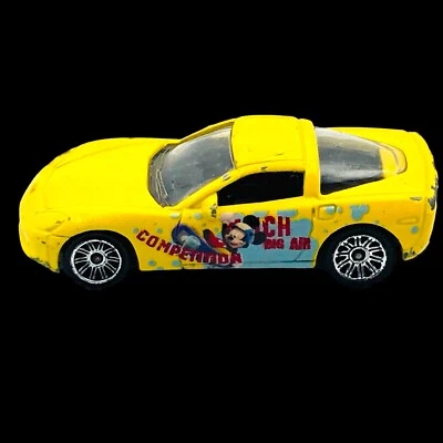 Matchbox 2003 Chevrolet Corvette MB630 Disney Mickey Mouse and Donald Duck 1:60 - Image 1 of 4