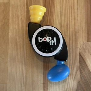 Bop It Mini Electrónico Portátil Viaje Juego Pull Twist Juguete Hasbro 2014 PROBADO - Imagen 1 de 3