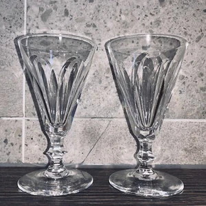 2 x WATERFORD Lead Crystal Sherry Glasses - GALTEE Cut - H: 4 3/8 inches - Picture 1 of 8
