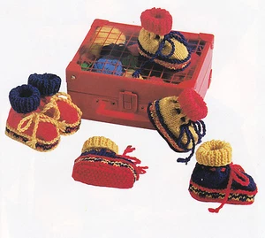 FUNKY BABY BOOTEES - 3,6 & 9 months / 8ply or D.K.- COPY baby knitting pattern - Foto 1 di 1