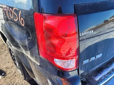 Used Left Tail Light Assembly fits: 2014 Ram Caravan Left Grade A Foto 1 de 4