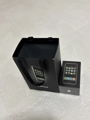 Apple iPhone 2G 8GB - W Launch bag 2007 MA712LL/A ( Factory Sealed) Collectible  - Image 1 of 4