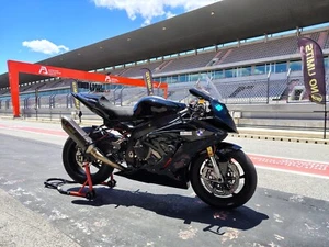 BMW S1000RR GEN 2 TRACK BIKE - Picture 1 of 11