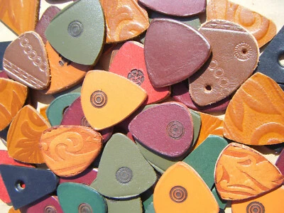 Leather Plectrums for ukulele, banjo, bass UK maker (set of 6) - Image 1 of 4