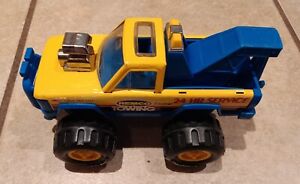 1985 Remco Toys 24 HR Service Castrol 7"  Towing Truck 