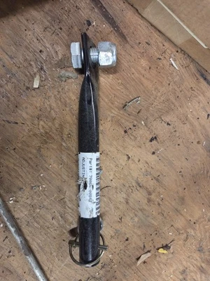 70060-00847 adjusting pipe for kubota snow blower chute assembly - Imagem 1 de 2