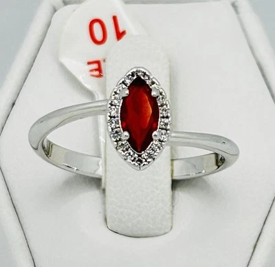 Nuevo con etiquetas Anillo Bomb Party Retro Julio Cumpleaños Laboratorio Rubí Chapado en Rodio Talla 10 Foto 1 de 4