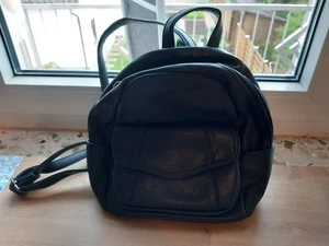 Damen Leder Rucksack schwarz neu  - Bild 1 von 4