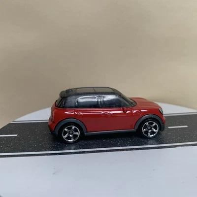 Matchbox MBX City Series #11/100 2011 Mini Countryman Red w/Chrome 5 Spoke NM - Image 1 of 4