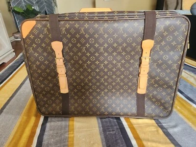 Louis Vuitton Monogram Satellite 70 Soft Suitcase - NEVER USED! NEW WITHOUT TAGS - Image 1 of 4