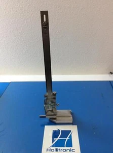 MITUTOYO VERNIER STYLE HEIGHT GAGE 24” / 60MM NO. 520-156 - Picture 1 of 6