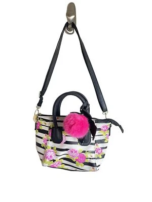 Bolso de Mano Betsey Johnson Grande Blanco y Negro Rayas con Lazo Rosa Foto 1 de 4