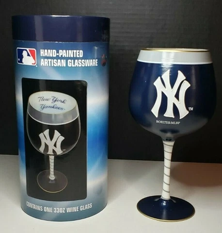Boelter Brands MLB New York Yankees Artisan Wine Glass 33oz     HAND PAINTED! Cover