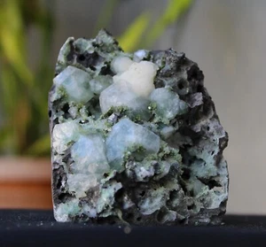 Cristales de apofilita verde con estilbita en matriz minerales espécimen #K6 - Imagen 1 de 6