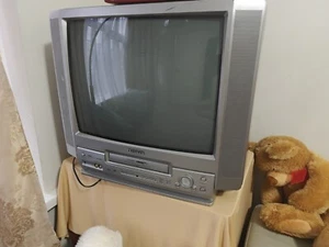 Aiwa - 21" TV - CRT Television / VHS Combi - Retro Gaming - Silver VX-D2120 - Picture 1 of 2