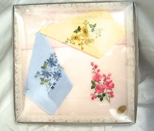 VINTAGE 3 Pañuelos Bordados Damas Algodón Mediados de Siglo Floral Suiza - Imagen 1 de 5