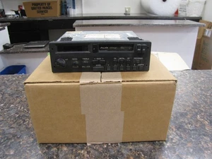 Oldtimer Blaupunkt Stereo Auto Car Tape Radio Audi Design Germany 7644887180/181 - Bild 1 von 6