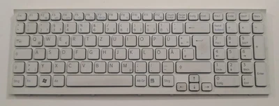 Original Keyboard For Sony Vaio VPCEB3M1E - PCG-71211M Layout GERMANY Keyboard - Image 1 of 2