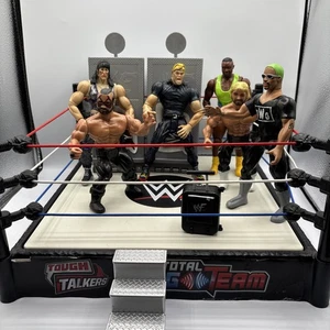 Vtg Jakks 1998 WWF Attitude Wrestling Ring & Cage Launchers Rope w/6 Figures - Picture 1 of 8