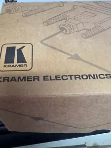 Kramer Tools 103AV 12V DC 1:3 Audio-Stereo/Video DA Amplifier - Picture 1 of 2