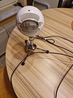 Blue Mikrofon  - Bild 1 von 2