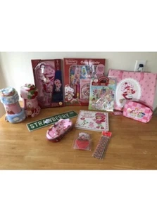 Strawberry Shortcake Lot, Led Neon Light, Blanket, Stickers, Socks,book, Etc… - Picture 1 of 5