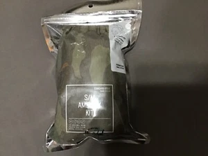 (SZ Sm/M) Herschel Supply Co. Travel Amenity Kit (Woodland Camo) - Picture 1 of 3