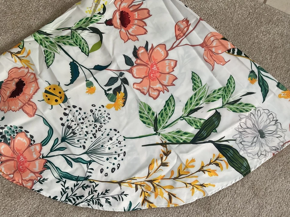 60" Round Tablecloth EUC - Image 1 of 1