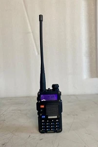 BaoFeng Dual Band Dwukierunkowy zestaw radiowy - Zdjęcie 1 z 7
