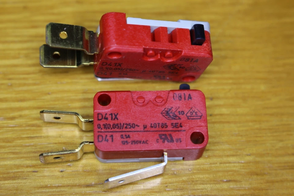 5 Stück Microschalter Nr91 CHERRY D41X 1Wechsler 0,1A 250VAC