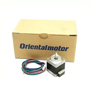 Motor paso a paso bipolar Oriental PKP223D06A-L 2 fases 3,8 VDC, 1,8 grados/paso - Imagen 1 de 4