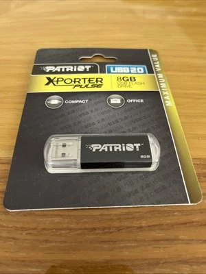 Patriot Memory XPorter PULESE 8GB USB Flash Drive USB 2.0 Compact - Image 1 of 4