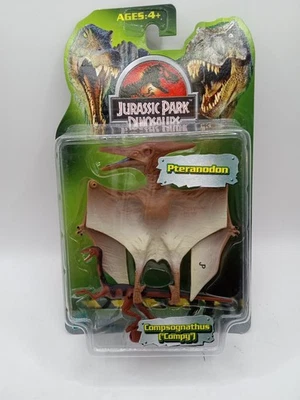 Paquete de 2 dinosaurios de Parque Jurásico Pteranodon/Compy Hasbro 2005 A Foto 1 de 4