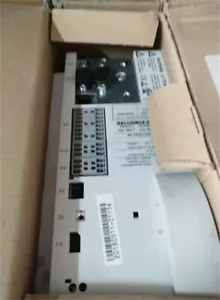 ECSEP008C4B 1 brand new LENZE SERVO frequency converter ECSEP008C4B#L+F - Picture 1 of 6