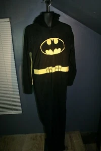 BATMAN Union Suit Mens Medium M One Piece Batman Pajamas Costume Cape PJ's NWT!! - Picture 1 of 7