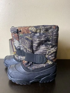 Kamik Child Boots Camo Size 10  - Picture 1 of 8