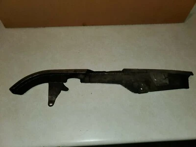 1981 Honda CM400c motorcycle chrome chain guard cm400 - Imagem 1 de 3