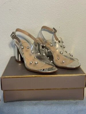 Sandalias de tacón Louise et Cie Lo-Kamber2 para mujer talla 8 perlas con tachuelas - Como nuevas Foto 1 de 4