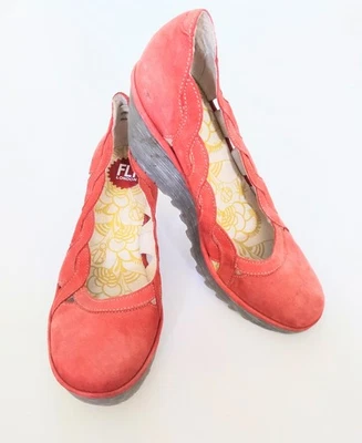 Fly London Womens 9.5 Euro 41 Suede Cut Out Wedge Sandals Shoes - Image 1 of 4