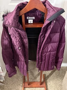 Columbia Burgundy Women’s Size L Faux Fur Trimmed Hooded Puffer Jacket - Picture 1 of 6