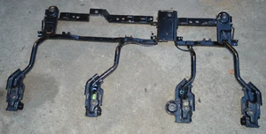 2000-06 YUKON TAHOE OEM ASIENTO TRASERO SEGUNDA FILA MONTAJE INFERIOR SOPORTE MARCO - Imagen 1 de 2