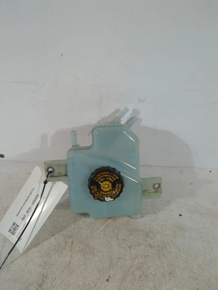 Toyota Yaris MK3 Vvt-i Icon M-drive 2014-2017 1497 Radiator Expansion Bottle M76 - Image 1 of 4