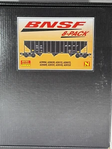 MICRO-TRENES ESCALA N 8-PK 100 TONELADAS 3 BAHÍAS TOLVAS CON CARGAS BNSF 99300826 - Imagen 1 de 3